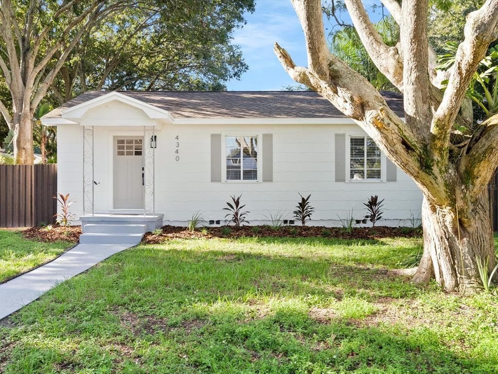 4340 3RD AVENUE N ST PETERSBURG, FL 33713