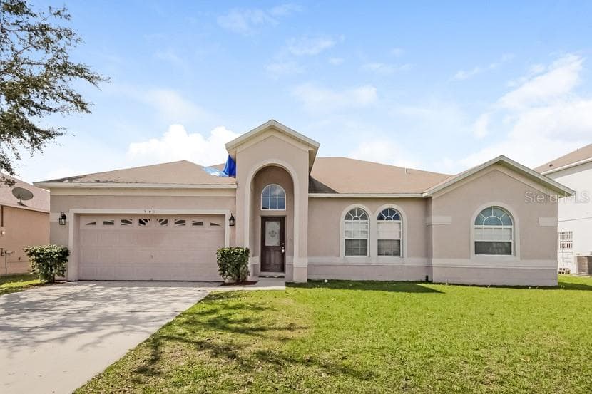 541 BRIGHTON COURT KISSIMMEE, FL 34758