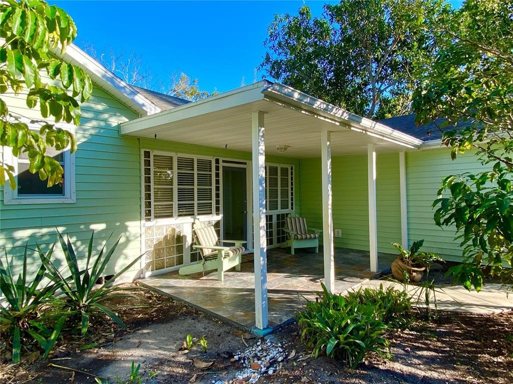 2702 50TH STREET S GULFPORT, FL 33707