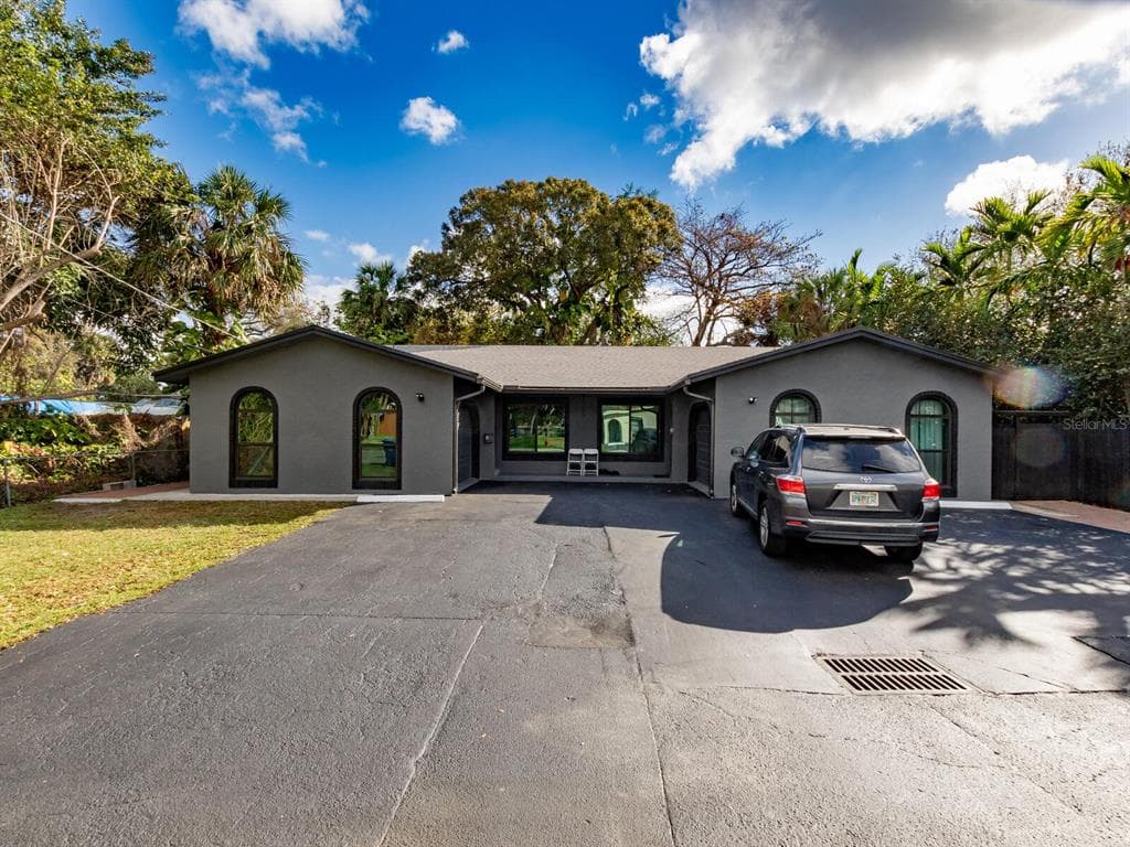 1918 SW 29TH AVENUE UNIT 1-2 FORT LAUDERDALE, FL 33312
