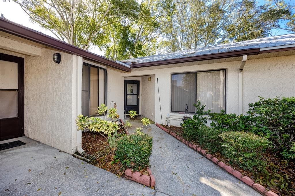 821 3RD AVENUE SW UNIT 3 LARGO, FL 33770
