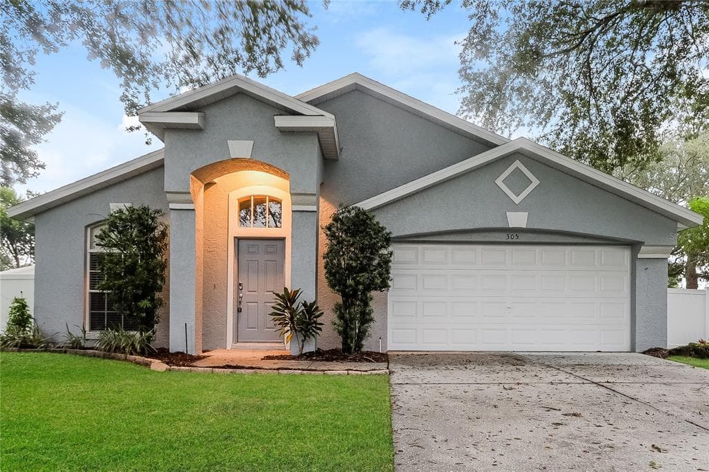 305 CHARDONNAY PLACE VALRICO, FL 33594