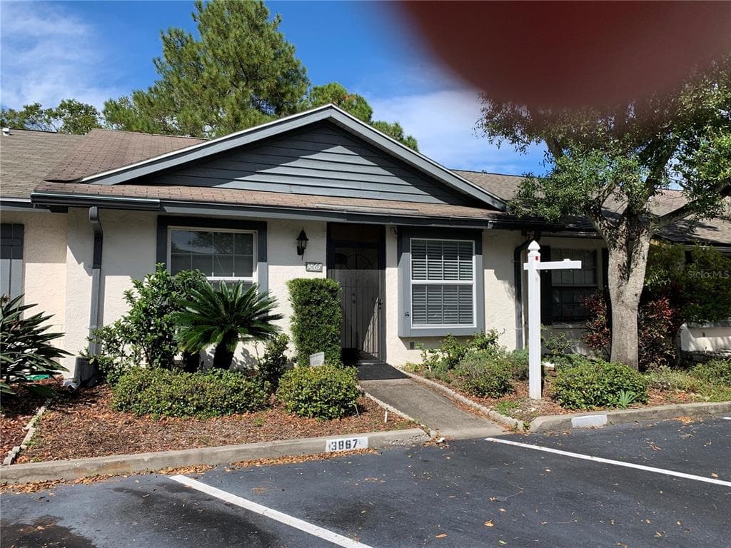 3867 LA COSTA LANE LARGO, FL 33771