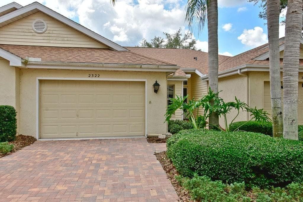 2322 NEW ORCHARD COURT UNIT 13 SUN CITY CENTER, FL 33573