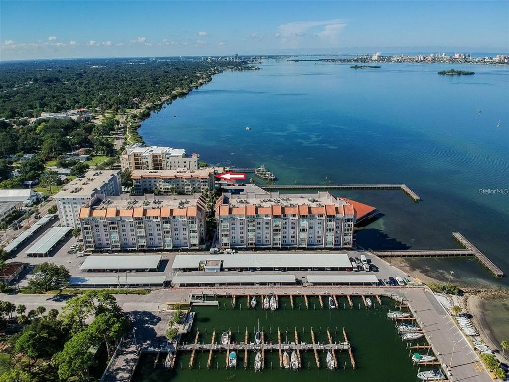 620 EDGEWATER DRIVE UNIT 405 DUNEDIN, FL 34698