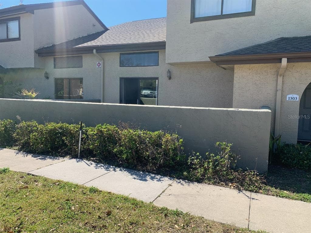 6262 142ND AVENUE N UNIT 1303 CLEARWATER, FL 33760