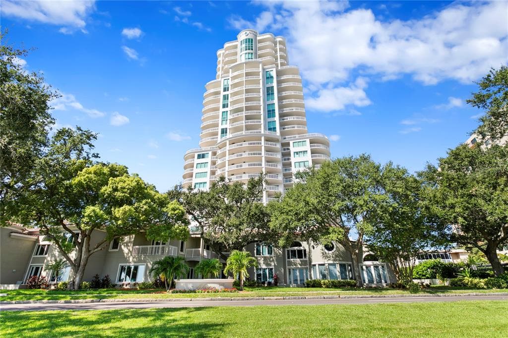 3507 BAYSHORE BOULEVARD UNIT 102