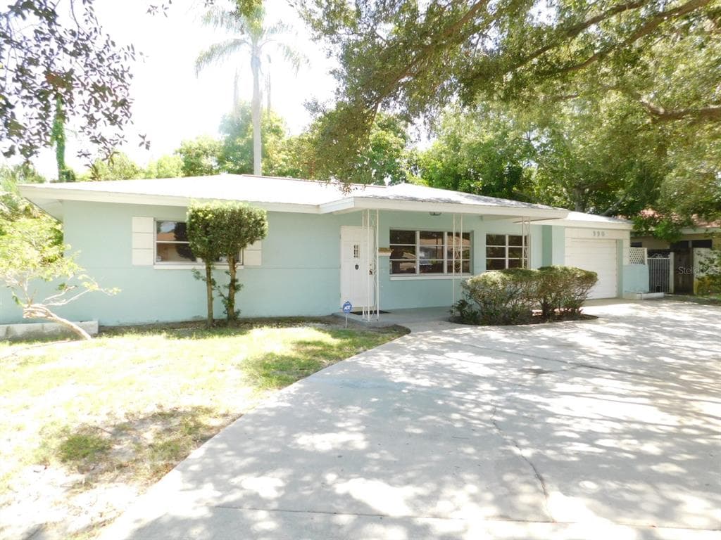 990 62ND TERRACE S ST PETERSBURG, FL 33705