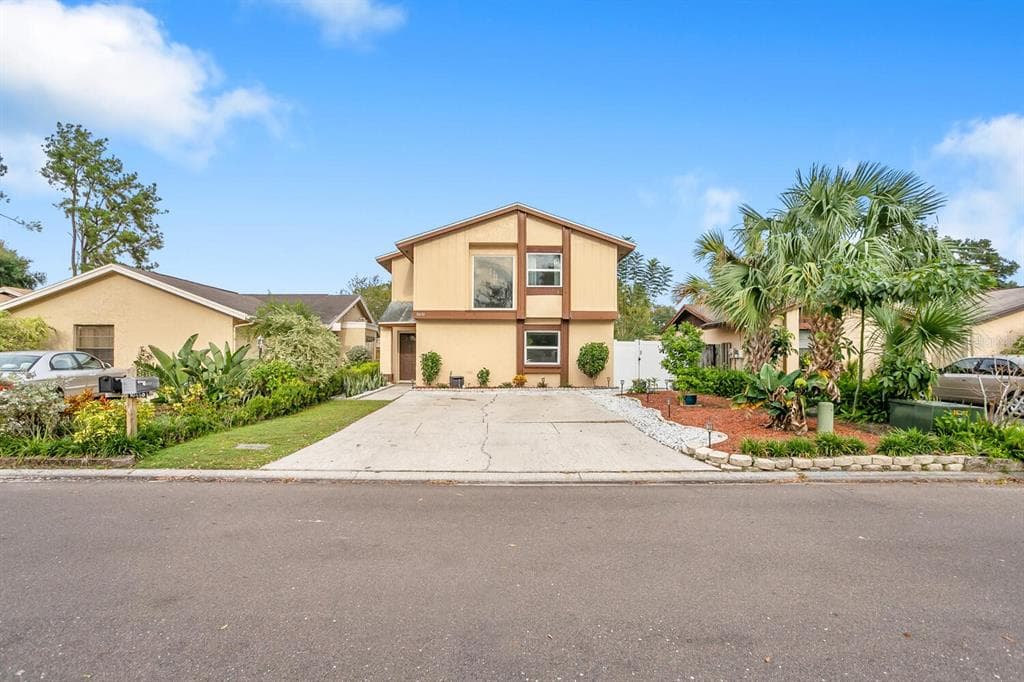 10450 ROSEMOUNT DRIVE
