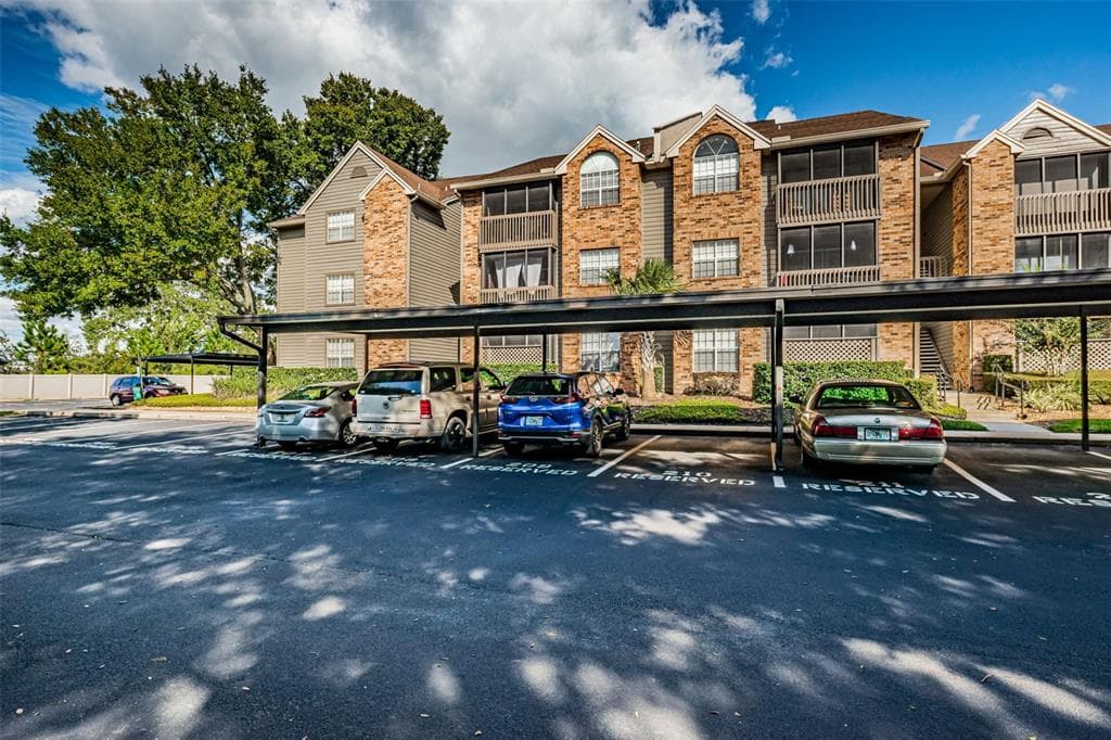 2500 WINDING CREEK BOULEVARD UNIT E301 CLEARWATER, FL 33761