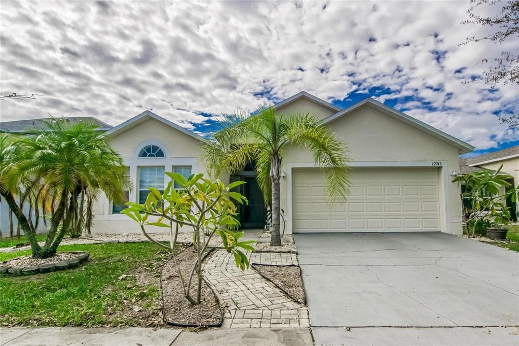 12743 LAKE VISTA DRIVE GIBSONTON, FL 33534