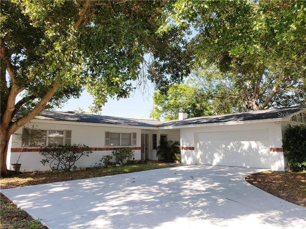 1566 ELIZABETH LANE CLEARWATER, FL 33755