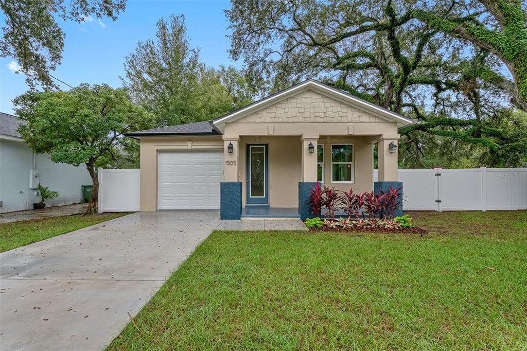 1505 E NORTH BAY STREET TAMPA, FL 33610