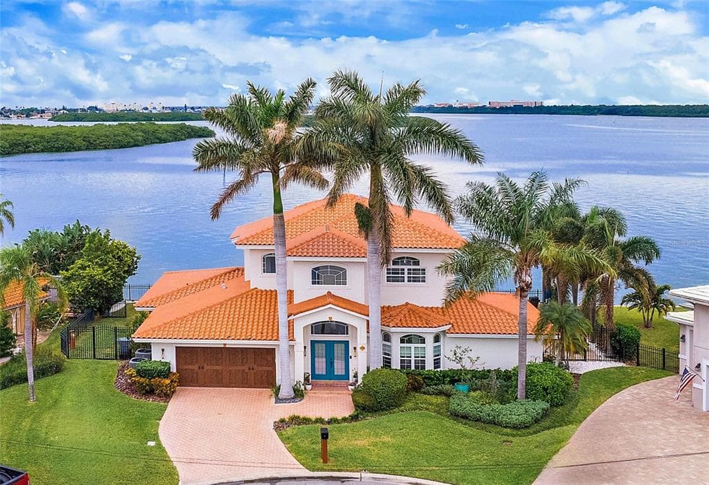 12570 6TH STREET E TREASURE ISLAND, FL 33706