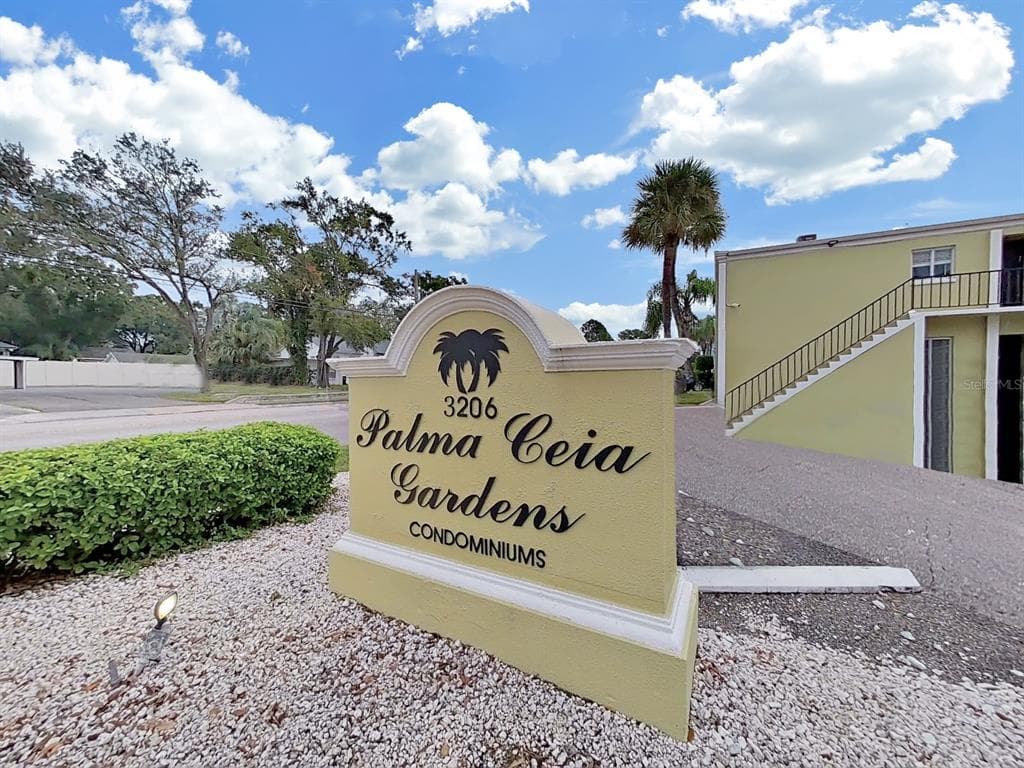 3206 W AZEELE STREET UNIT 223 TAMPA, FL 33609