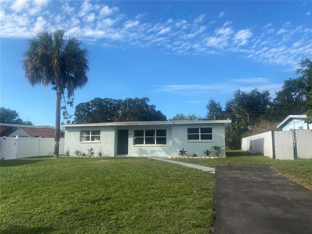 8771 95TH AVENUE SEMINOLE, FL 33777