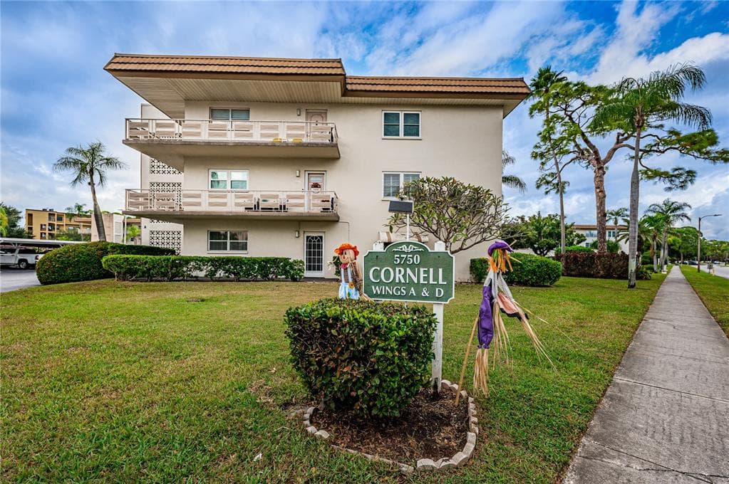 5750 80TH STREET N UNIT A107 ST PETERSBURG, FL 33709