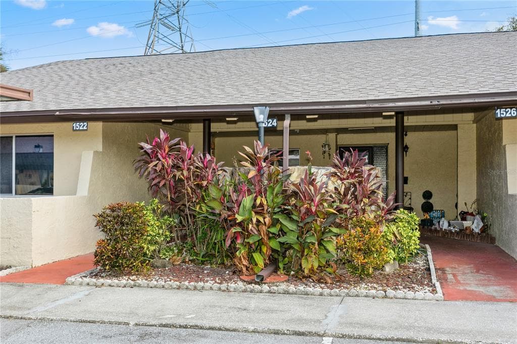 1522 16TH CIRCLE SE UNIT 18 LARGO, FL 33771