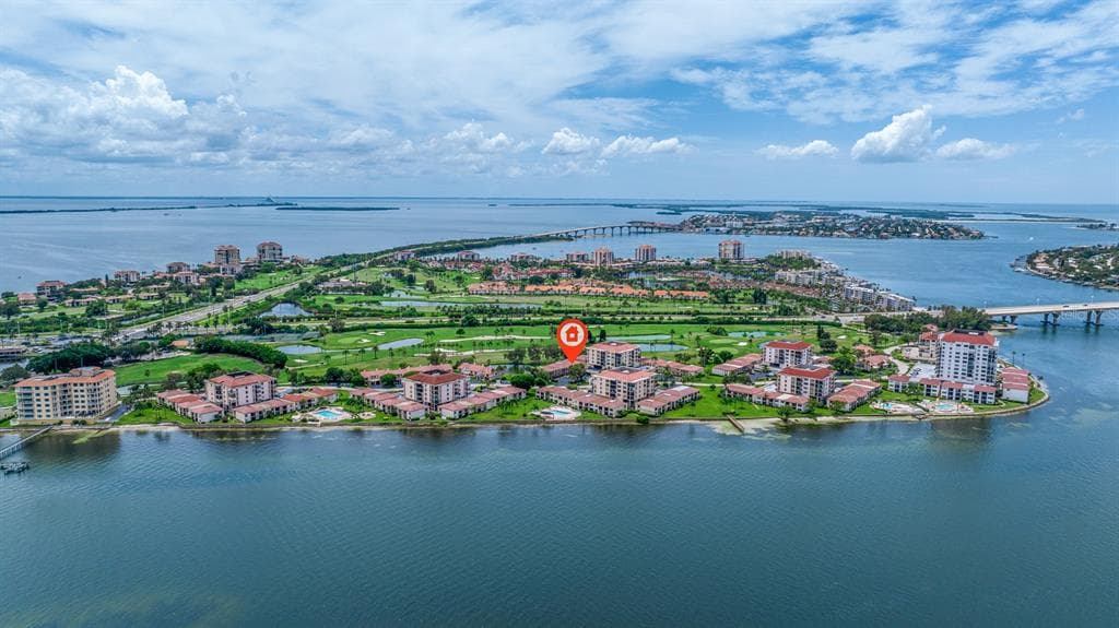 6180 SUN BOULEVARD UNIT 205 ST PETERSBURG, FL 33715