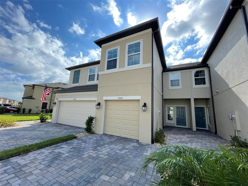 29850 SOUTHWELL LANE WESLEY CHAPEL, FL 33543