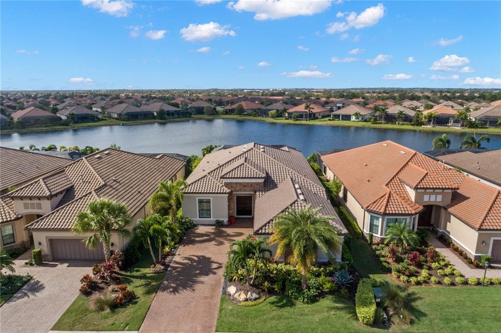 13208 MALACHITE DRIVE BRADENTON, FL 34211