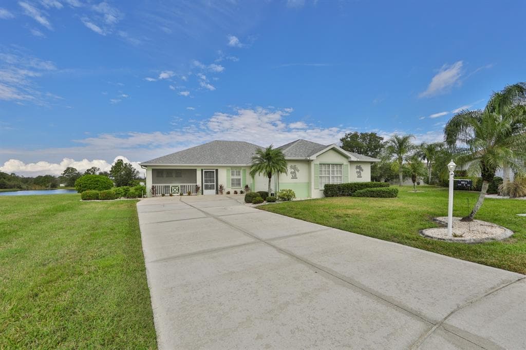 2214 LYNDHURST DRIVE