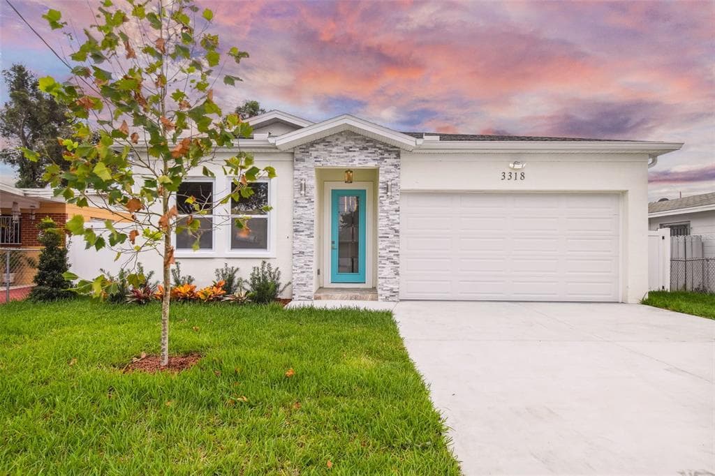 3318 W SAINT JOHN STREET TAMPA, FL 33607