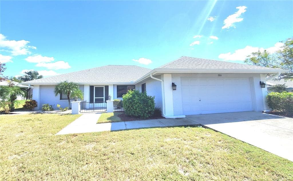 1806 NEW BEDFORD DRIVE SUN CITY CENTER, FL 33573