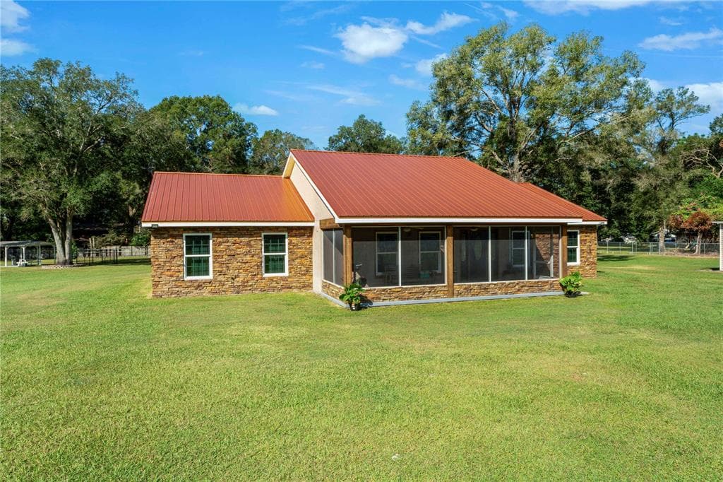 7615 ROBINHOOD TRAIL ZEPHYRHILLS, FL 33540