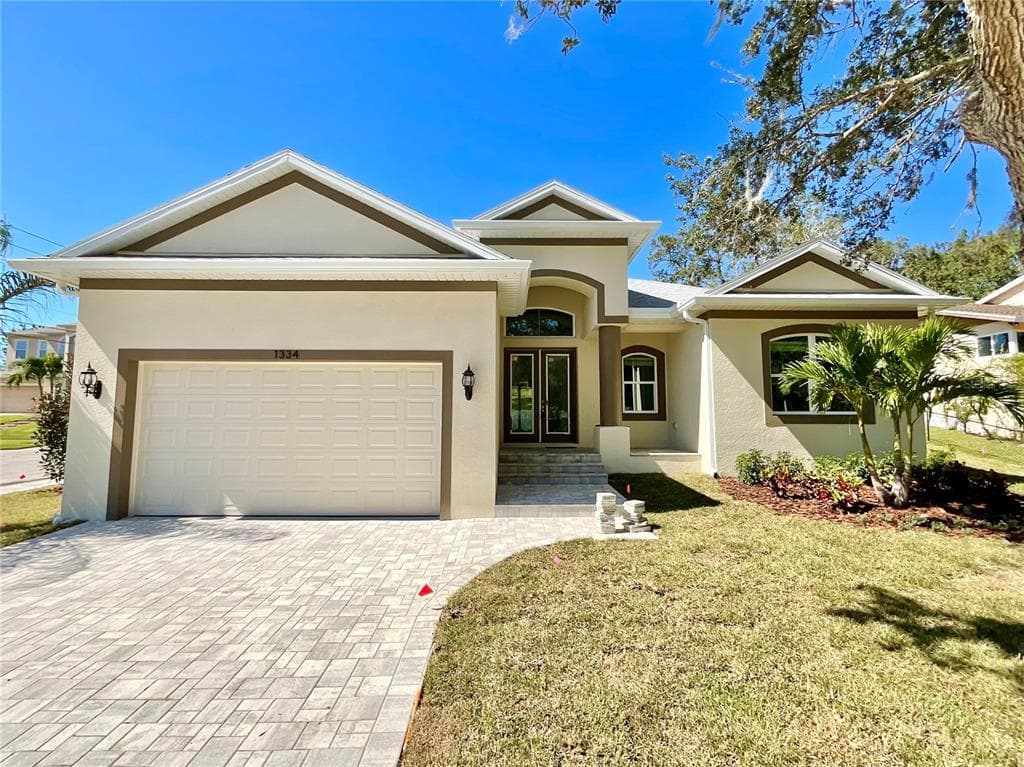 1334 BELCHER DRIVE TARPON SPRINGS, FL 34689