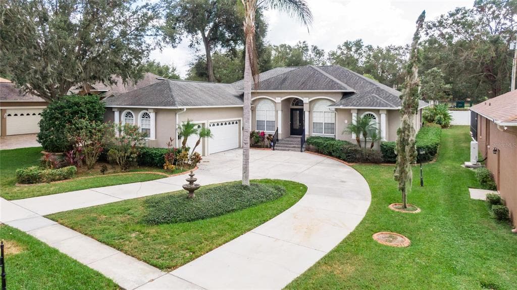 2321 VALRICO FOREST DRIVE VALRICO, FL 33594