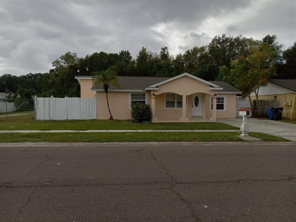 6802 HEATHER FIELD DRIVE TAMPA, FL 33634