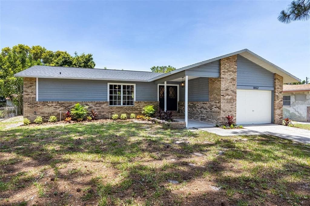 1052 GLENWOOD DRIVE DUNEDIN, FL 34698