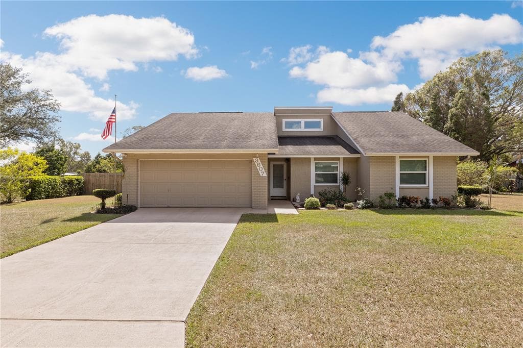 3607 DOVETAIL LANE N LAKELAND, FL 33812
