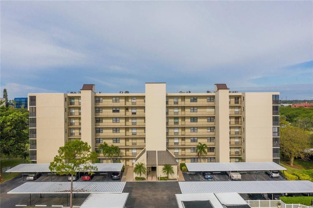 3200 COVE CAY DRIVE UNIT 1G CLEARWATER, FL 33760