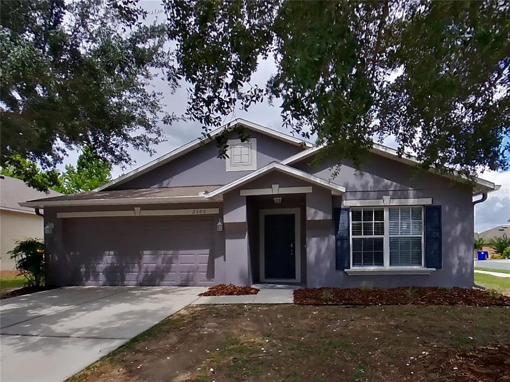 2366 MARTINS RUN TAVARES, FL 32778