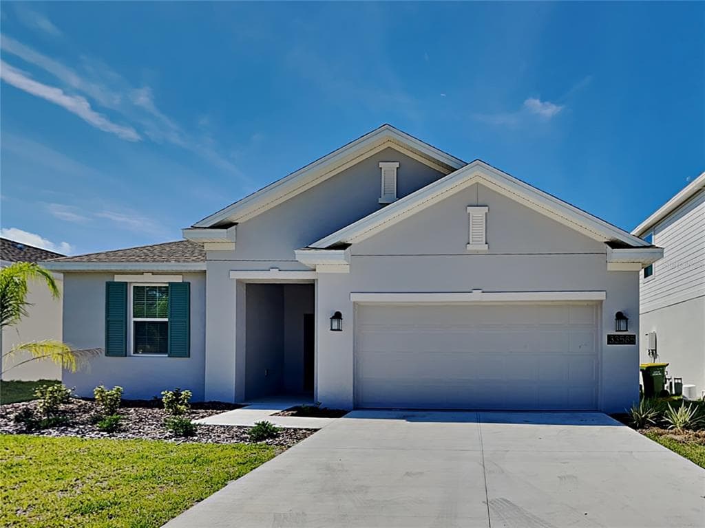 33585 SKY BLOSSOM CIRCLE LEESBURG, FL 34788