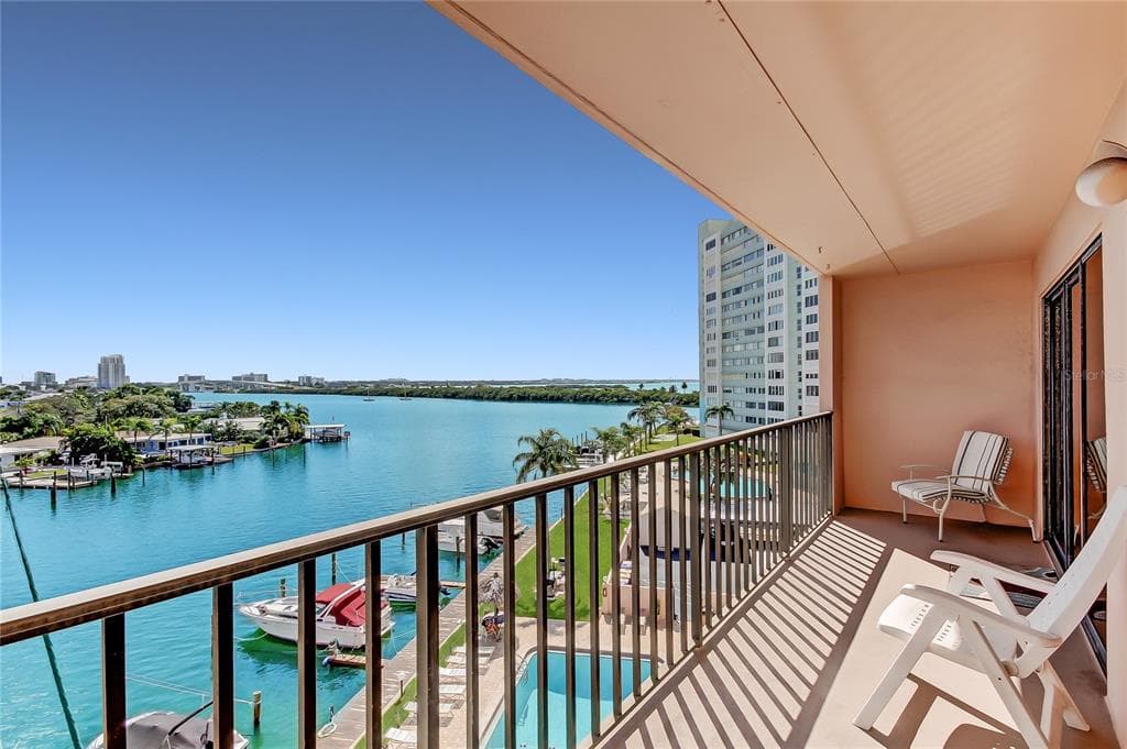 51 ISLAND WAY UNIT 508 CLEARWATER BEACH, FL 33767