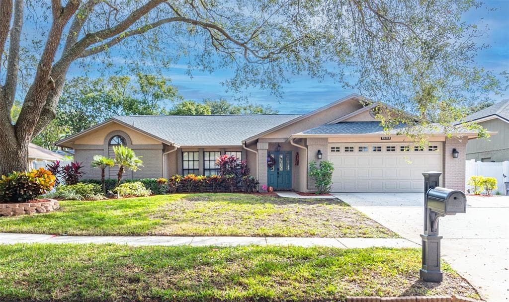 2633 GREEN VALLEY STREET VALRICO, FL 33596