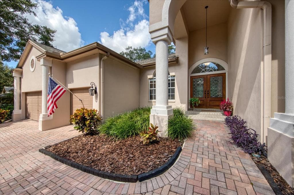 1824 OAK RIDGE ROAD SAFETY HARBOR, FL 34695