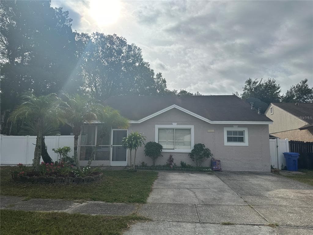 12371 WITHERIDGE DRIVE TAMPA, FL 33624
