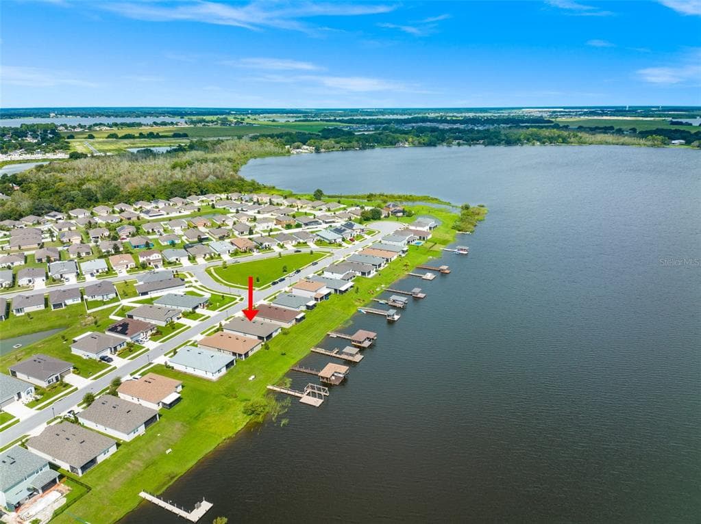 153 SUMMERSHORE DRIVE AUBURNDALE, FL 33823