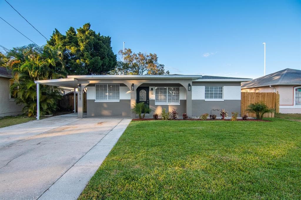 2927 W LA SALLE STREET TAMPA, FL 33607