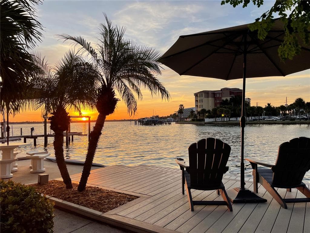 195 110TH AVENUE TREASURE ISLAND, FL 33706