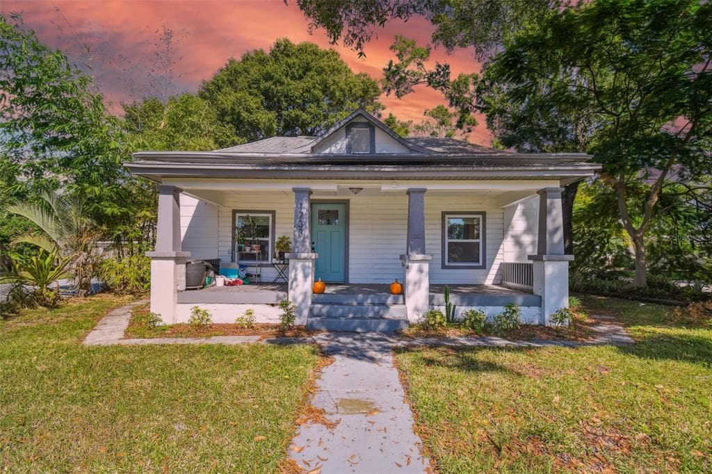 1733 11TH AVENUE N ST PETERSBURG, FL 33713