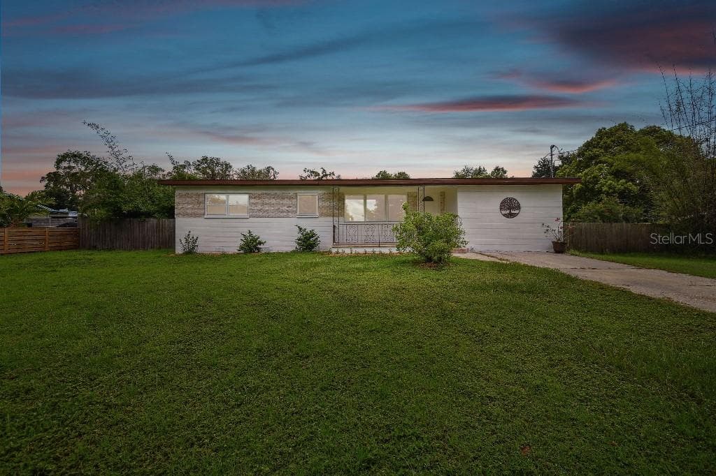 2010 LEE DRIVE VALRICO, FL 33594