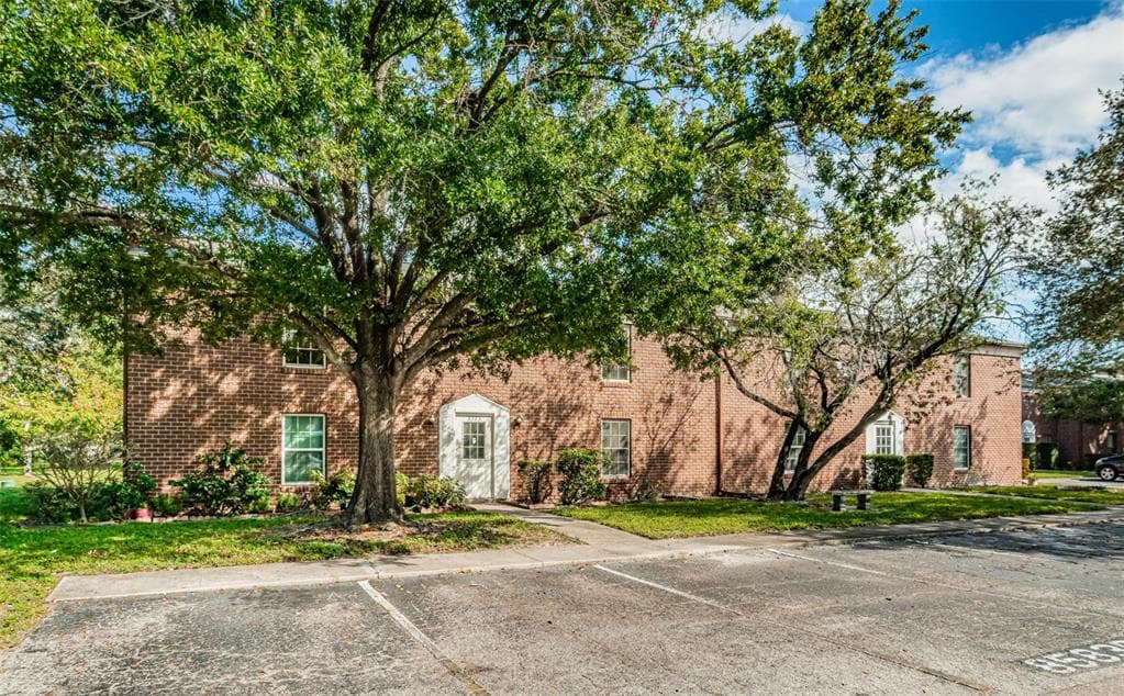 8583 10TH STREET N UNIT D ST PETERSBURG, FL 33702