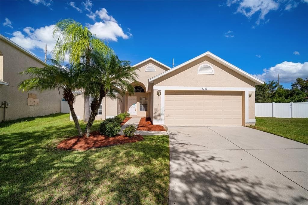 8406 CARRIAGE POINTE DRIVE GIBSONTON, FL 33534