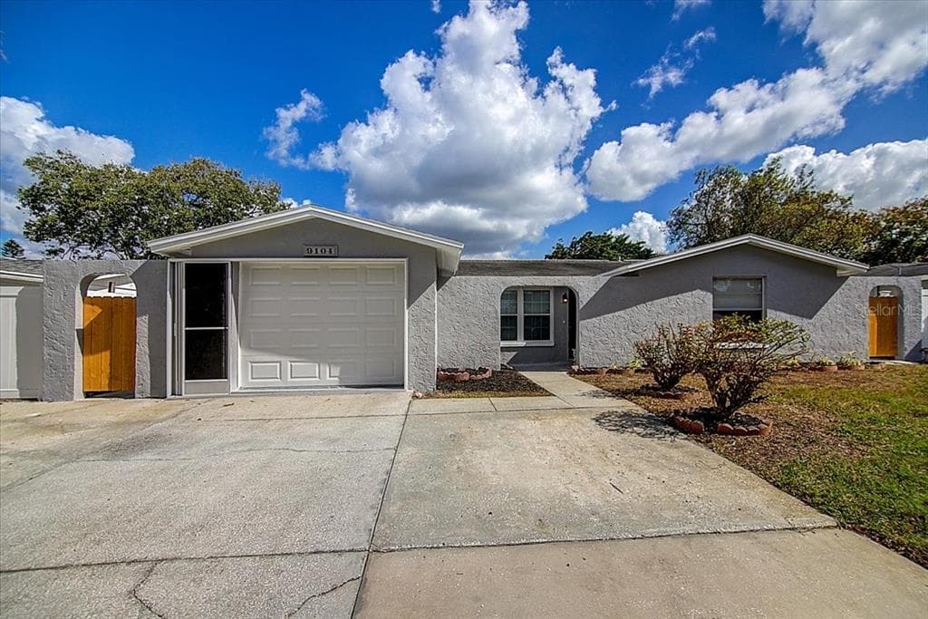 9104 CRABTREE LANE PORT RICHEY, FL 34668