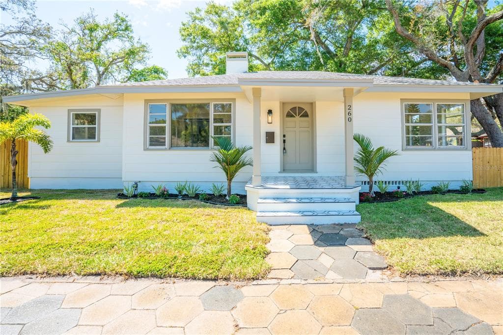 260 46TH STREET N ST PETERSBURG, FL 33713